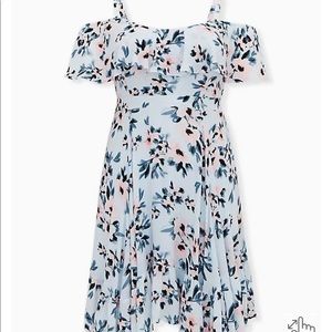 Gauze cold shoulder handkerchief dress